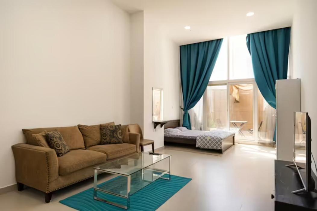 Modelux Tower 1 Appartement Dubai Buitenkant foto